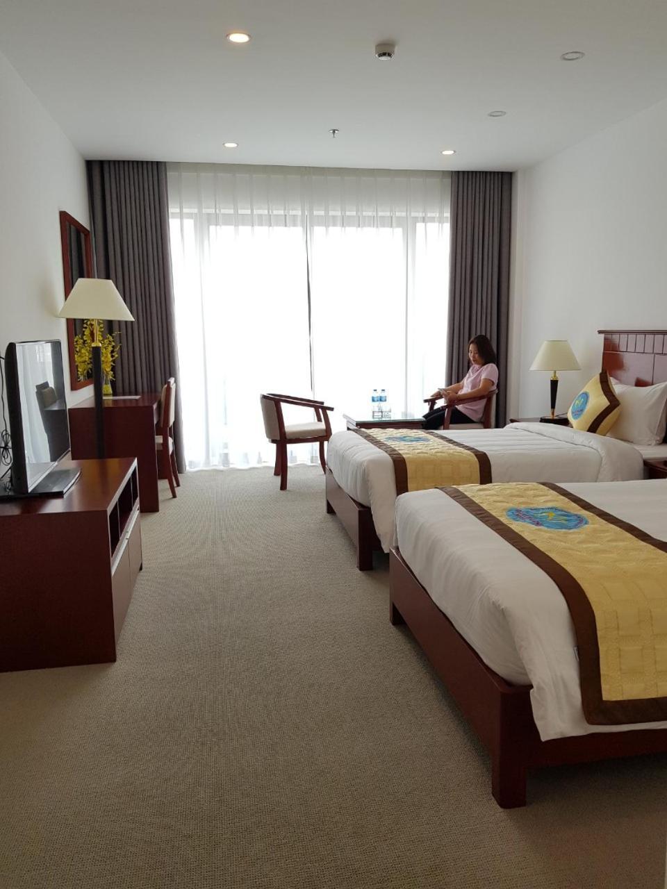 Relax Ha Long Hotel Экстерьер фото
